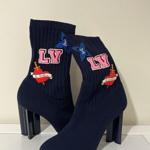 Louis Vuitton Sock Ankle Boots – Navy – Size 40 – Logo Patch Block Heel
